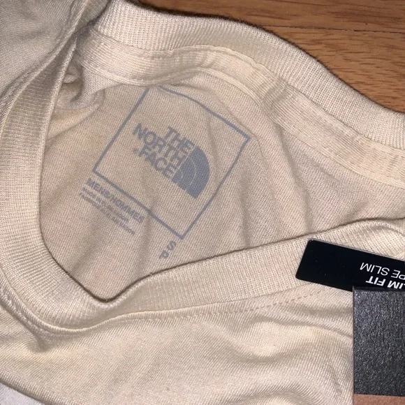 NWT North Face Half Dome Short Sleeve Tee Shirt - Picture 4 of 8
